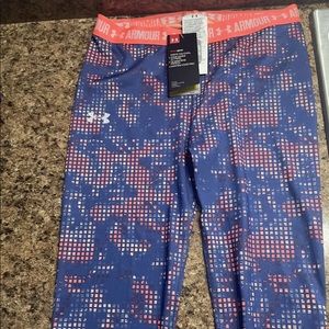 Under Armor Capri Cropped  Leggings - Youth Large